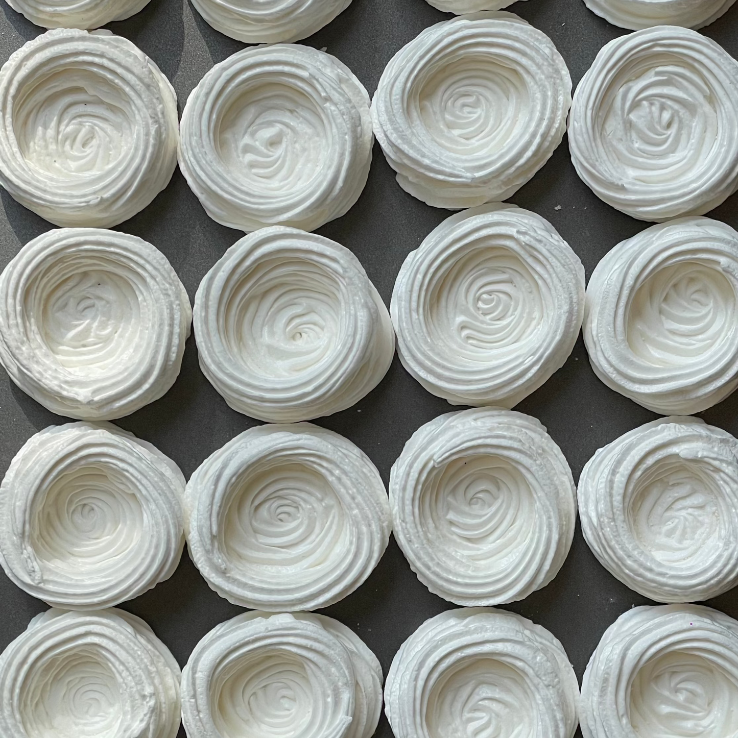 Mini Nidos de merengue